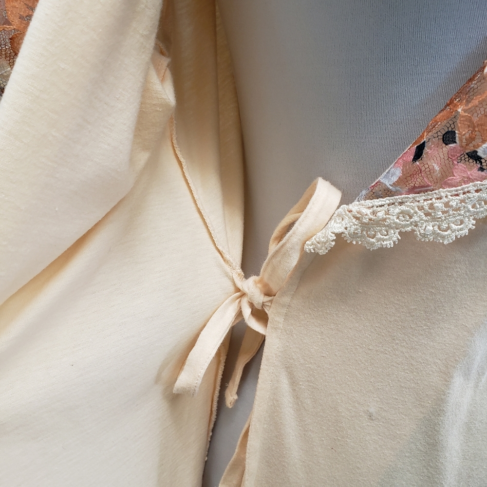 Victoria's Secret Robe Gold Label Cottage Core Robe - Picture 8 of 10
